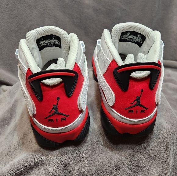 Jordan 6 Rings - Picture 4 of 7